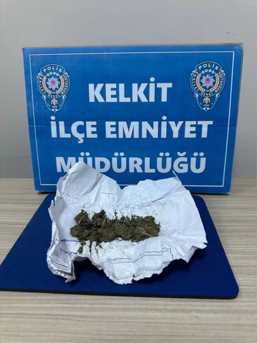 Kelkit Polisinden Uyuşturucu Operasyonu